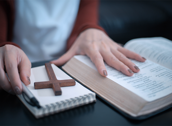 Teologia Espiritual e Mariologia: Caminhos para uma Fé Viva